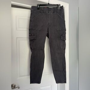 Women’s Gray Cargo Pants with Utility Pockets